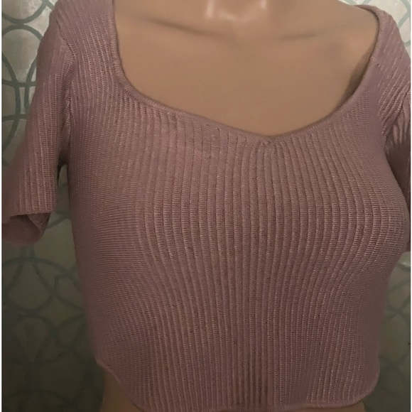 Forever 21 Ribbed Pink Knit Top size medium - Picture 2 of 7